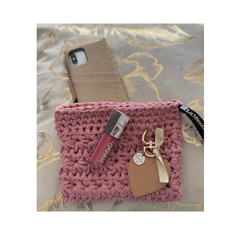 Sac crochet femme bohème chic pastel avec chaîne argentée